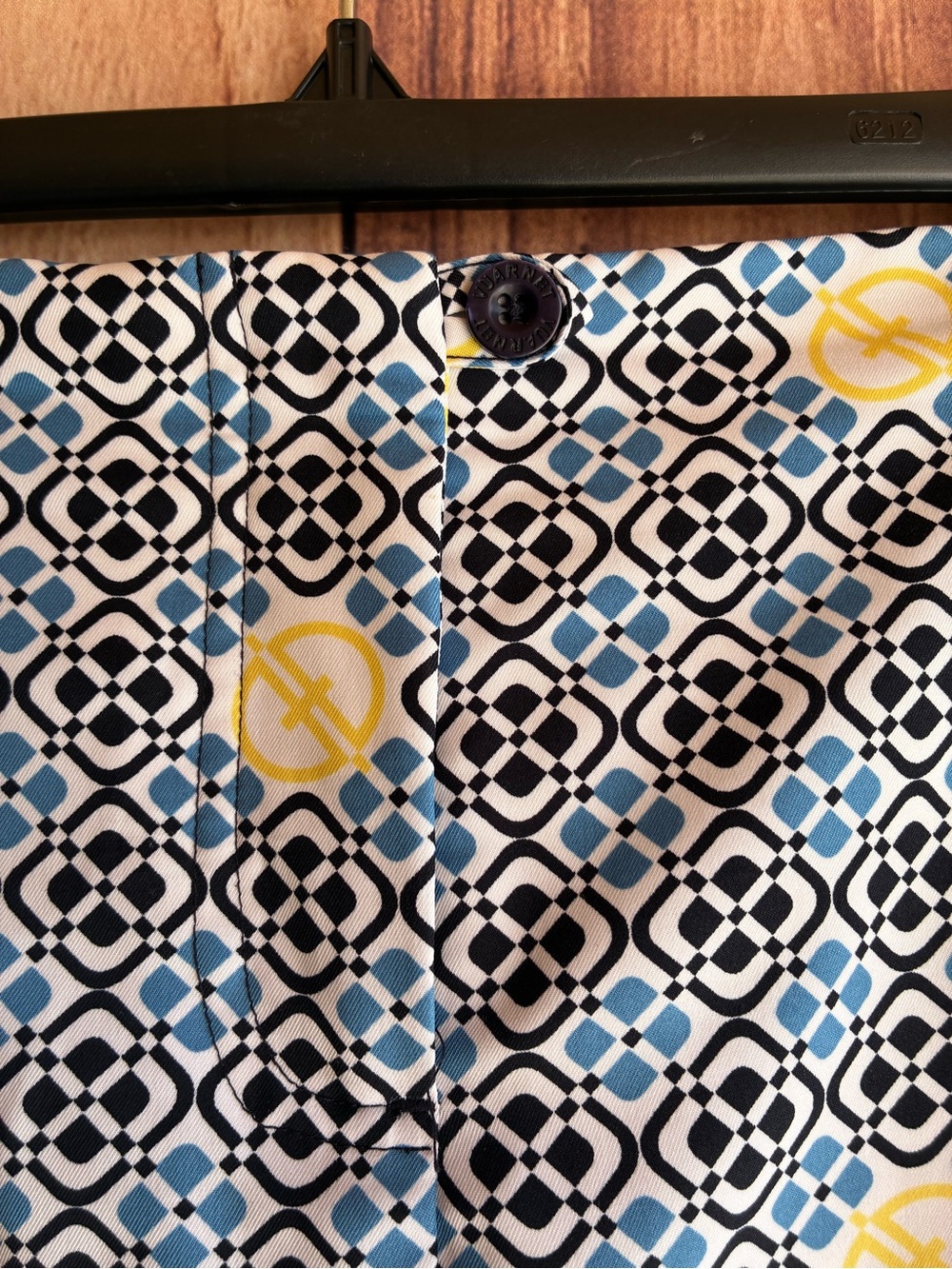 VUARNET SPORT featuring a blue, white, and yellow geometric print Skort Size 10 - Picture 3 of 7
